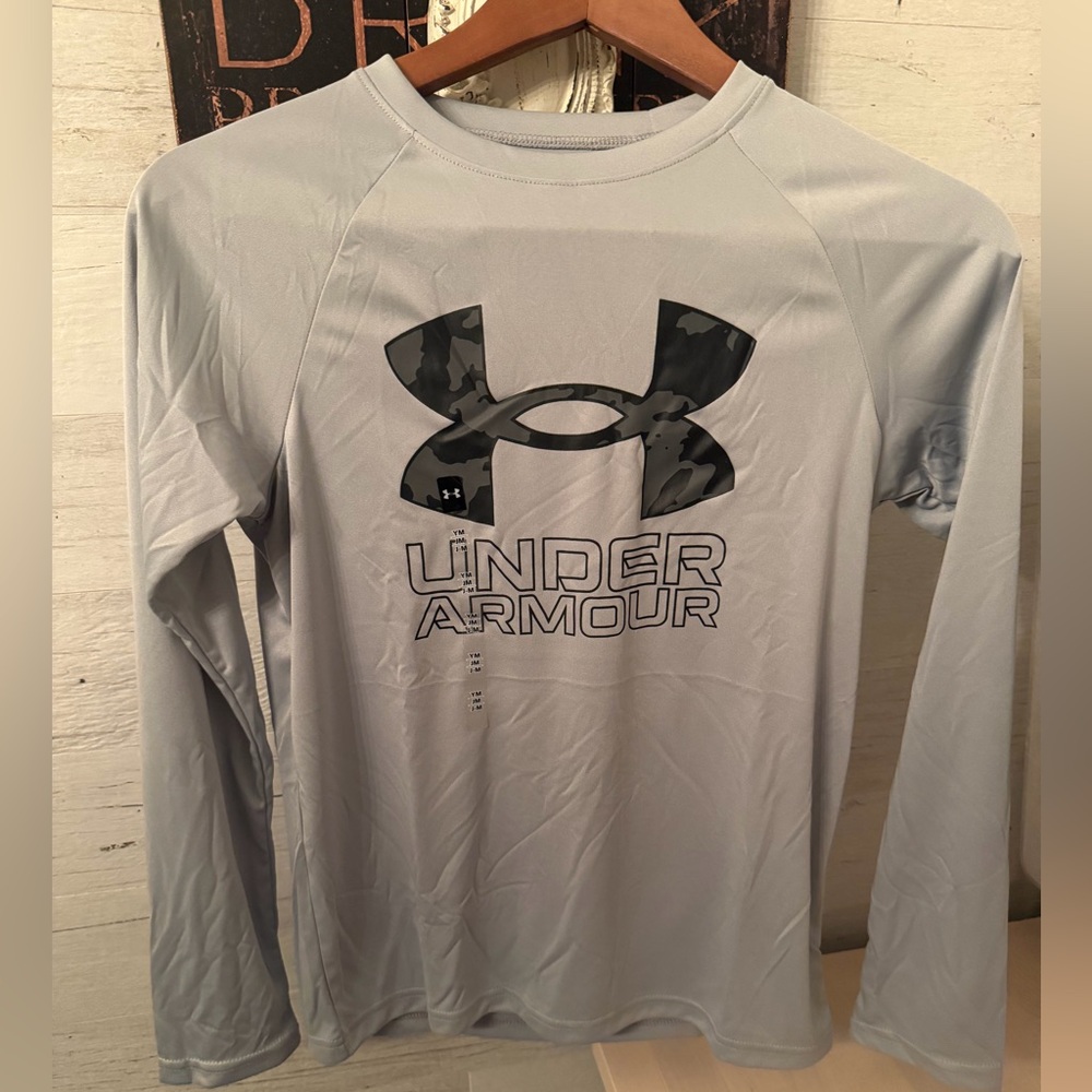 NWT Under Armour Kids Gray Long Sleeve Tee